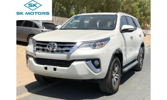 Buy Import Toyota Fortuner White Car in Import - Dubai in Curacao