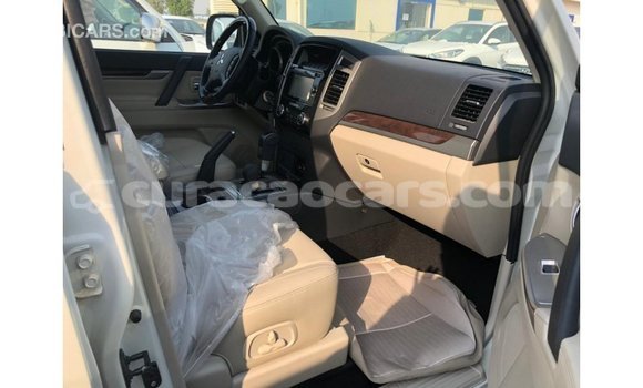 Buy Import Mitsubishi Pajero Black Car in Import - Dubai in Curacao Buy Import Mitsubishi Pajero Black Car in Import - Dubai in Curacao