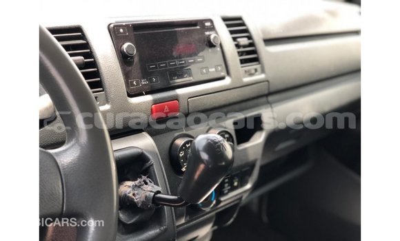 Buy Import Toyota Hiace White Car in Import - Dubai in Curacao Buy Import Toyota Hiace White Car in Import - Dubai in Curacao