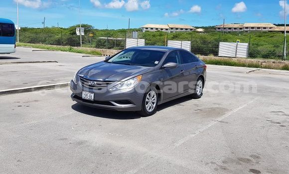 Buy Used Hyundai Sonata Silver Car in Barber in Curacao