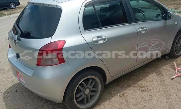 Buy Used Toyota Vitz Silver Car in Barber in Curacao Buy Used Toyota Vitz Silver Car in Barber in Curacao