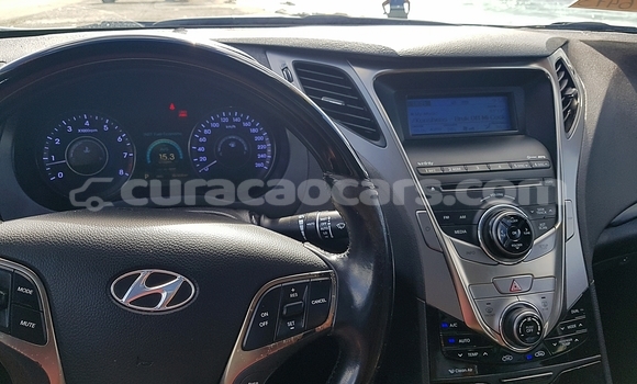 Buy Used Hyundai Azera Silver Car in Willemstad in Curacao Buy Used Hyundai Azera Silver Car in Willemstad in Curacao
