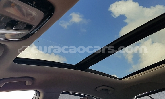 Buy Used Hyundai Azera Silver Car in Willemstad in Curacao Buy Used Hyundai Azera Silver Car in Willemstad in Curacao