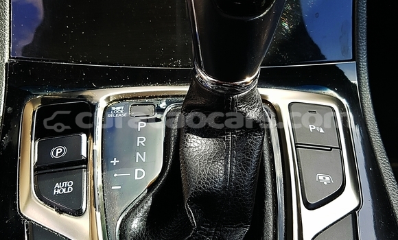 Buy Used Hyundai Azera Silver Car in Willemstad in Curacao Buy Used Hyundai Azera Silver Car in Willemstad in Curacao