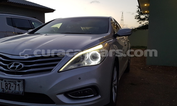 Buy Used Hyundai Azera Silver Car in Willemstad in Curacao Buy Used Hyundai Azera Silver Car in Willemstad in Curacao