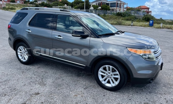 Buy Used Ford Explorer Other Car in Willemstad in Curacao Buy Used Ford Explorer Other Car in Willemstad in Curacao