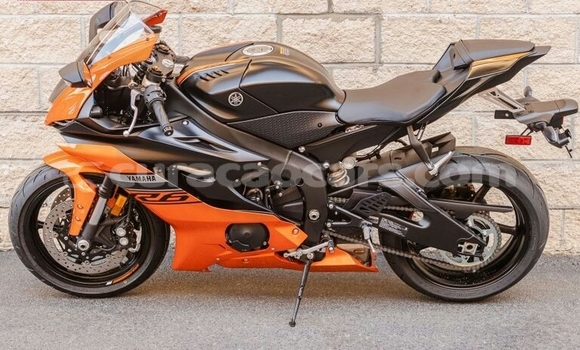 Buy New Yamaha YZF Blue Bike in Barber in Curacao Buy New Yamaha YZF Blue Bike in Barber in Curacao