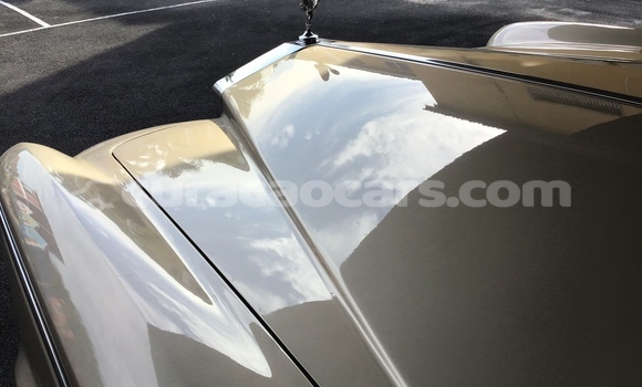 Buy Used Rolls-Royce Silver Wraith Beige Car in Willemstad in Curacao Buy Used Rolls-Royce Silver Wraith Beige Car in Willemstad in Curacao