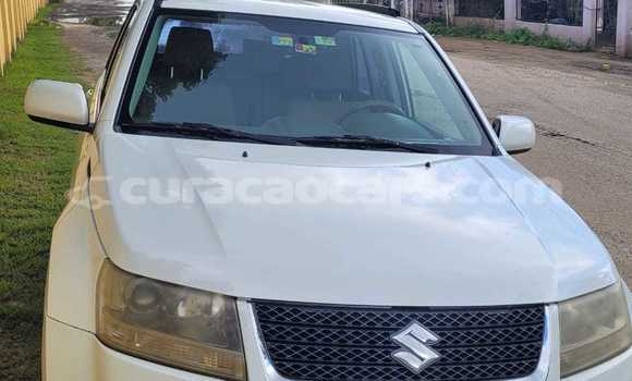 Buy Used Suzuki Vitara White Car in Willemstad in Curacao Buy Used Suzuki Vitara White Car in Willemstad in Curacao