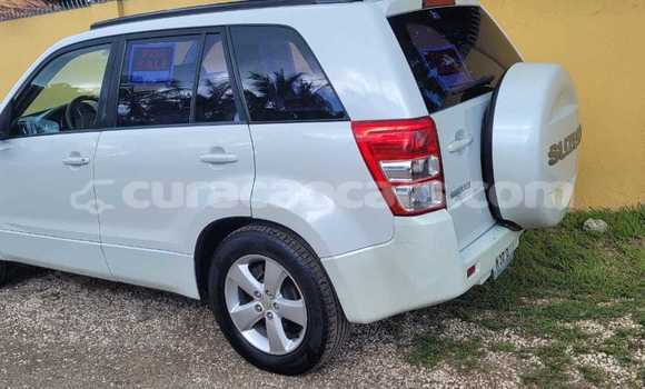 Buy Used Suzuki Vitara White Car in Willemstad in Curacao Buy Used Suzuki Vitara White Car in Willemstad in Curacao