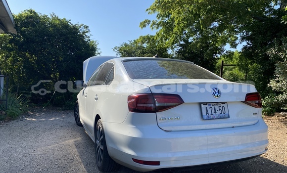 Buy Used Volkswagen Jetta White Car in Willemstad in Curacao Buy Used Volkswagen Jetta White Car in Willemstad in Curacao