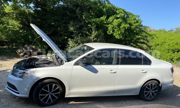 Buy Used Volkswagen Jetta White Car in Willemstad in Curacao Buy Used Volkswagen Jetta White Car in Willemstad in Curacao