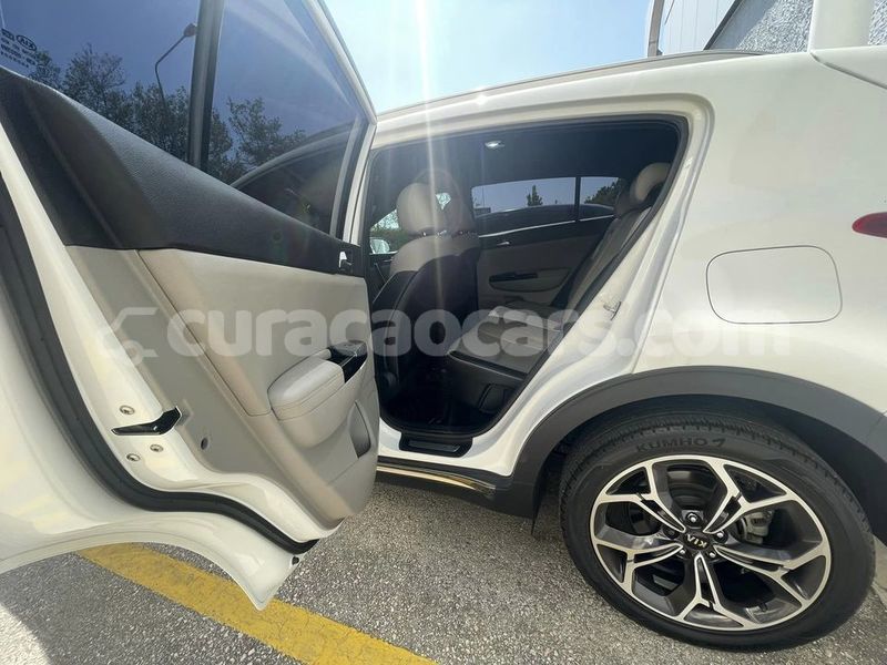 Big with watermark kia sportage curacao import dubai 3987