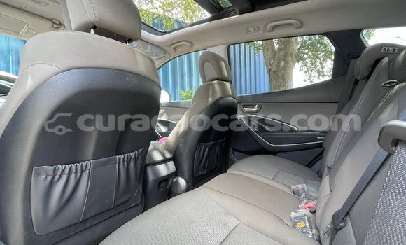 Buy Used Hyundai Santa Fe Other Car in Lagún in Curacao Buy Used Hyundai Santa Fe Other Car in Lagún in Curacao