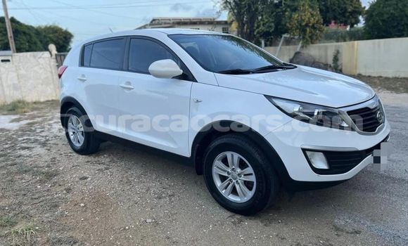 Buy Used Kia Sportage White Car in Lagún in Curacao Buy Used Kia Sportage White Car in Lagún in Curacao