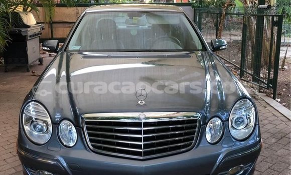 Buy Used Mercedes-Benz E–Class Silver Car in Willemstad in Curacao
