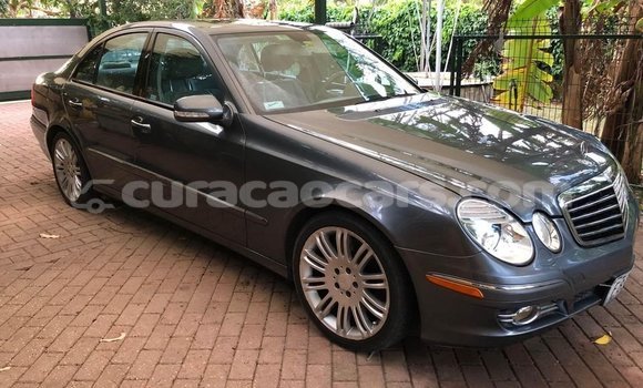 Buy Used Mercedes-Benz E–Class Silver Car in Willemstad in Curacao Buy Used Mercedes-Benz E–Class Silver Car in Willemstad in Curacao