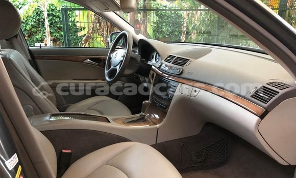 Buy Used Mercedes-Benz E–Class Silver Car in Willemstad in Curacao Buy Used Mercedes-Benz E–Class Silver Car in Willemstad in Curacao