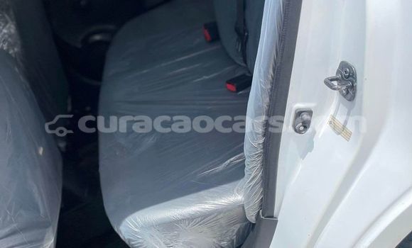 Buy Used Nissan Versa White Car in Barber in Curacao Buy Used Nissan Versa White Car in Barber in Curacao