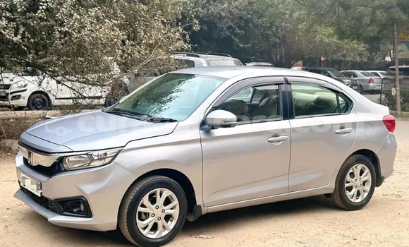 Buy Used Honda Avancier Other Car in Lagún in Curacao