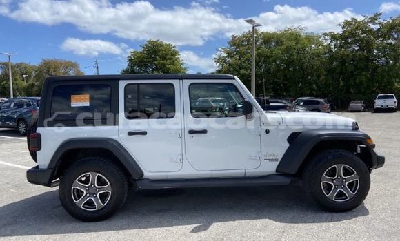 Buy Used Jeep Wrangler White Car in Import - Dubai in Curacao