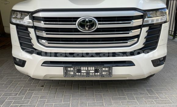 Buy Used Toyota Land Cruiser White Car in Willemstad in Curacao Buy Used Toyota Land Cruiser White Car in Willemstad in Curacao