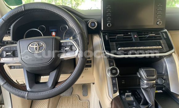 Buy Used Toyota Land Cruiser White Car in Willemstad in Curacao Buy Used Toyota Land Cruiser White Car in Willemstad in Curacao