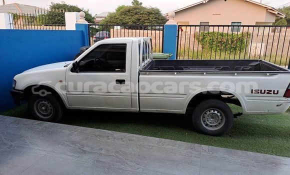 Buy Used Isuzu TF (Pickup) White Car in Lagún in Curacao