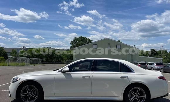 Buy Used Mercedes-Benz S–Class White Car in Barber in Curacao Buy Used Mercedes-Benz S–Class White Car in Barber in Curacao
