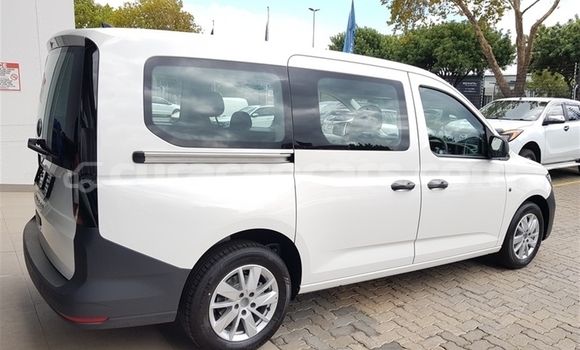 Buy Used Volkswagen Caddy White Car in Willemstad in Curacao Buy Used Volkswagen Caddy White Car in Willemstad in Curacao