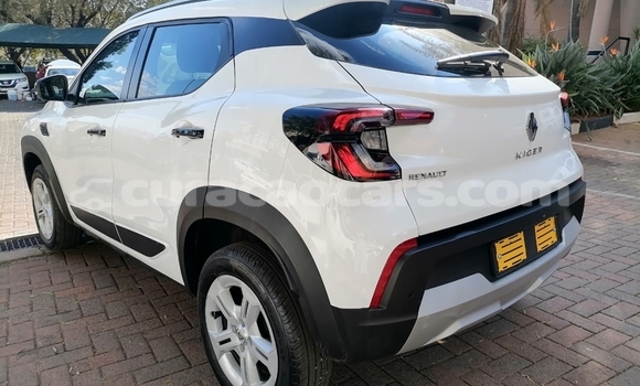 Buy Used Renault KWID White Car in Willemstad in Curacao Buy Used Renault KWID White Car in Willemstad in Curacao