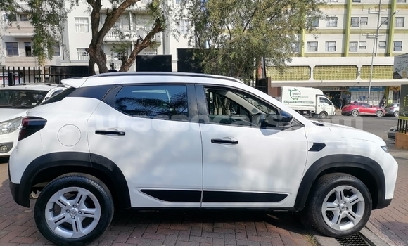 Buy Used Renault KWID White Car in Willemstad in Curacao Buy Used Renault KWID White Car in Willemstad in Curacao