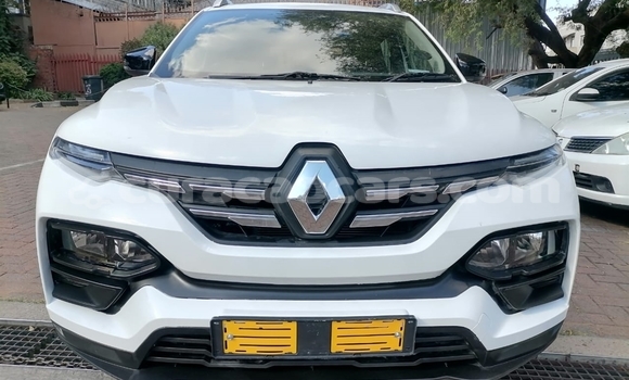Buy Used Renault KWID White Car in Willemstad in Curacao Buy Used Renault KWID White Car in Willemstad in Curacao