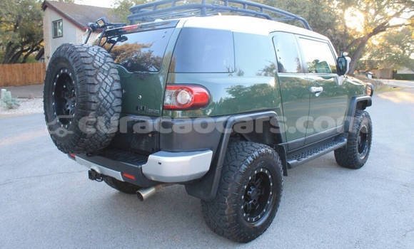 Buy Used Toyota FJ Cruiser Brown Car in Willemstad in Curacao Buy Used Toyota FJ Cruiser Brown Car in Willemstad in Curacao