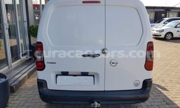 Buy Used Opel Combo White Car in Willemstad in Curacao Buy Used Opel Combo White Car in Willemstad in Curacao