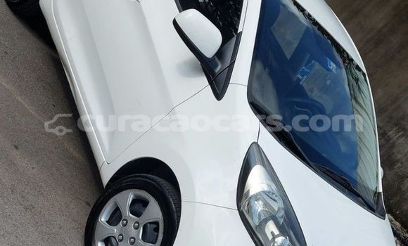 Buy Used Kia Picanto White Car in Lagún in Curacao Buy Used Kia Picanto White Car in Lagún in Curacao