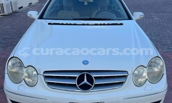 Buy Used Mercedes-Benz C–Class White Car in Lagún in Curacao Buy Used Mercedes-Benz C–Class White Car in Lagún in Curacao