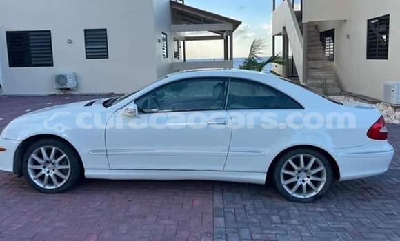 Buy Used Mercedes-Benz C–Class White Car in Lagún in Curacao Buy Used Mercedes-Benz C–Class White Car in Lagún in Curacao