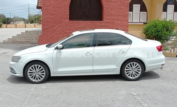 Buy Used Volkswagen Jetta White Car in Lagún in Curacao Buy Used Volkswagen Jetta White Car in Lagún in Curacao