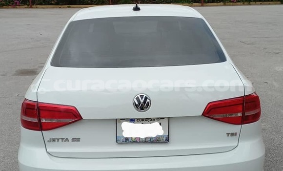 Buy Used Volkswagen Jetta White Car in Lagún in Curacao Buy Used Volkswagen Jetta White Car in Lagún in Curacao