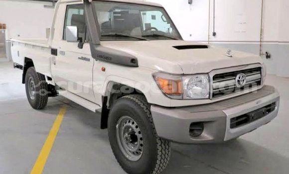 Buy Used Toyota Land Cruiser White Car in Sabana Westpunt in Curacao Buy Used Toyota Land Cruiser White Car in Sabana Westpunt in Curacao