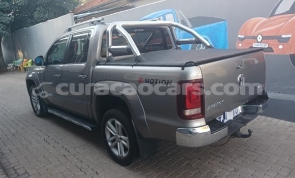 Buy Used Volkswagen Amarok Blue Car in Willemstad in Curacao Buy Used Volkswagen Amarok Blue Car in Willemstad in Curacao