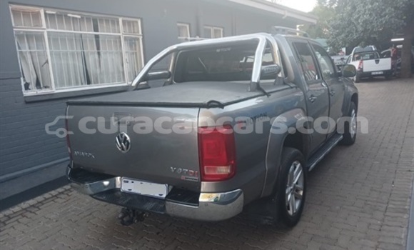 Buy Used Volkswagen Amarok Blue Car in Willemstad in Curacao Buy Used Volkswagen Amarok Blue Car in Willemstad in Curacao