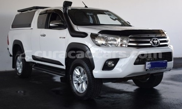 Buy Used Toyota Hilux White Car in Willemstad in Curacao Buy Used Toyota Hilux White Car in Willemstad in Curacao
