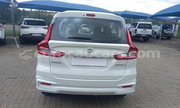 Buy Used Suzuki Ertiga White Car in Willemstad in Curacao Buy Used Suzuki Ertiga White Car in Willemstad in Curacao