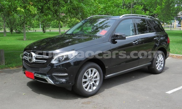 Buy Used Mercedes-Benz GLC Black Car in Willemstad in Curacao Buy Used Mercedes-Benz GLC Black Car in Willemstad in Curacao