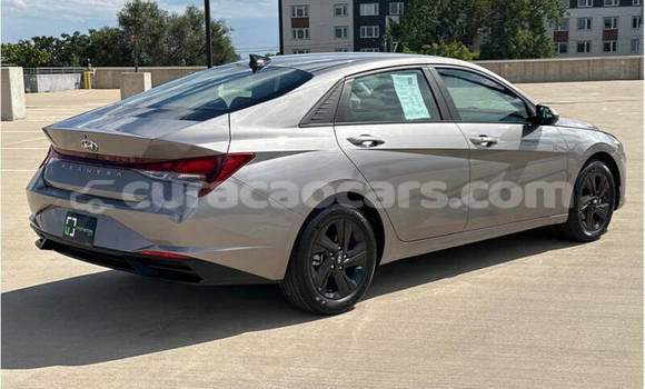 Buy Used Hyundai Elantra Other Car in Willemstad in Curacao Buy Used Hyundai Elantra Other Car in Willemstad in Curacao