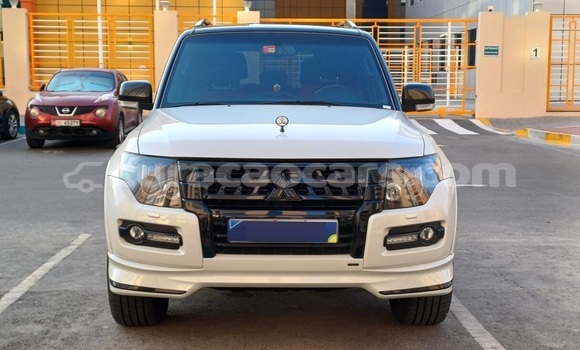 Buy Used Mitsubishi Pajero White Car in Willemstad in Curacao Buy Used Mitsubishi Pajero White Car in Willemstad in Curacao