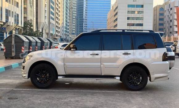 Buy Used Mitsubishi Pajero White Car in Willemstad in Curacao Buy Used Mitsubishi Pajero White Car in Willemstad in Curacao