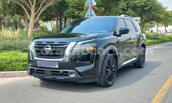 Buy Used Nissan Pathfinder Black Car in Willemstad in Curacao Buy Used Nissan Pathfinder Black Car in Willemstad in Curacao